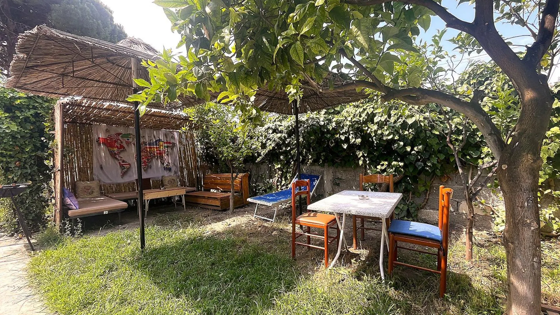 Old Beach Vlora Hostel 阿尔巴尼亚