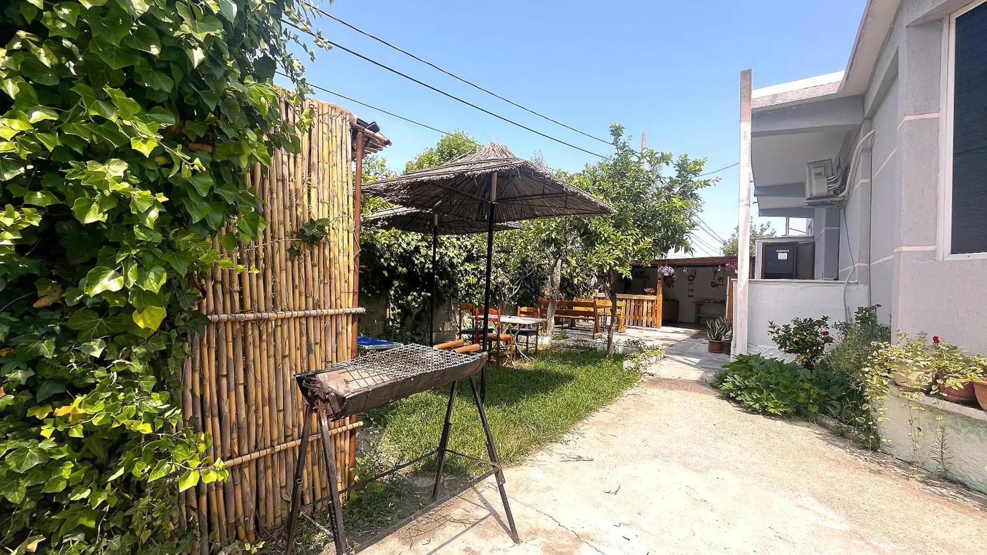 Old Beach Vlora Hostel 阿尔巴尼亚