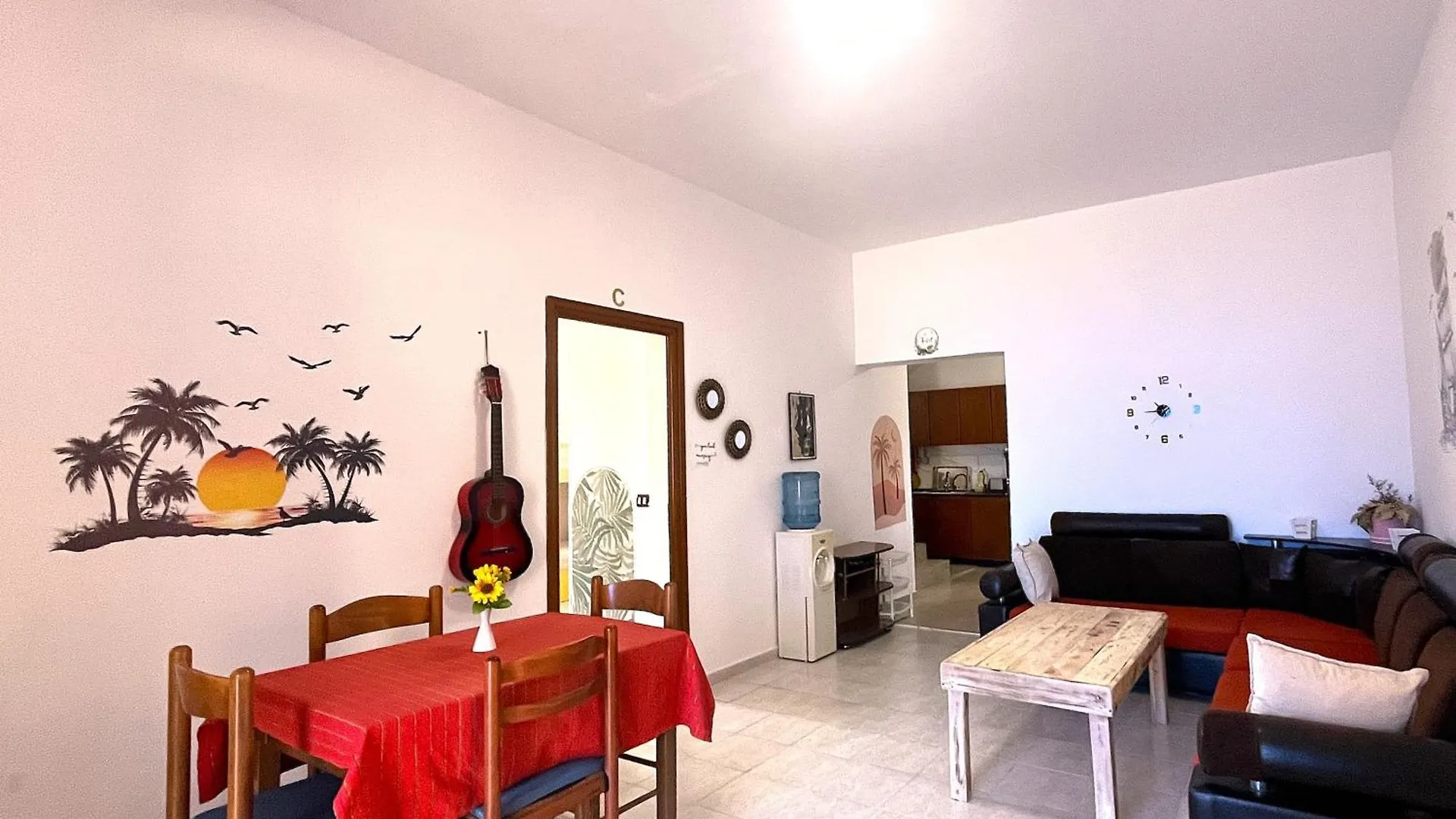 Old Beach Vlora Hostel